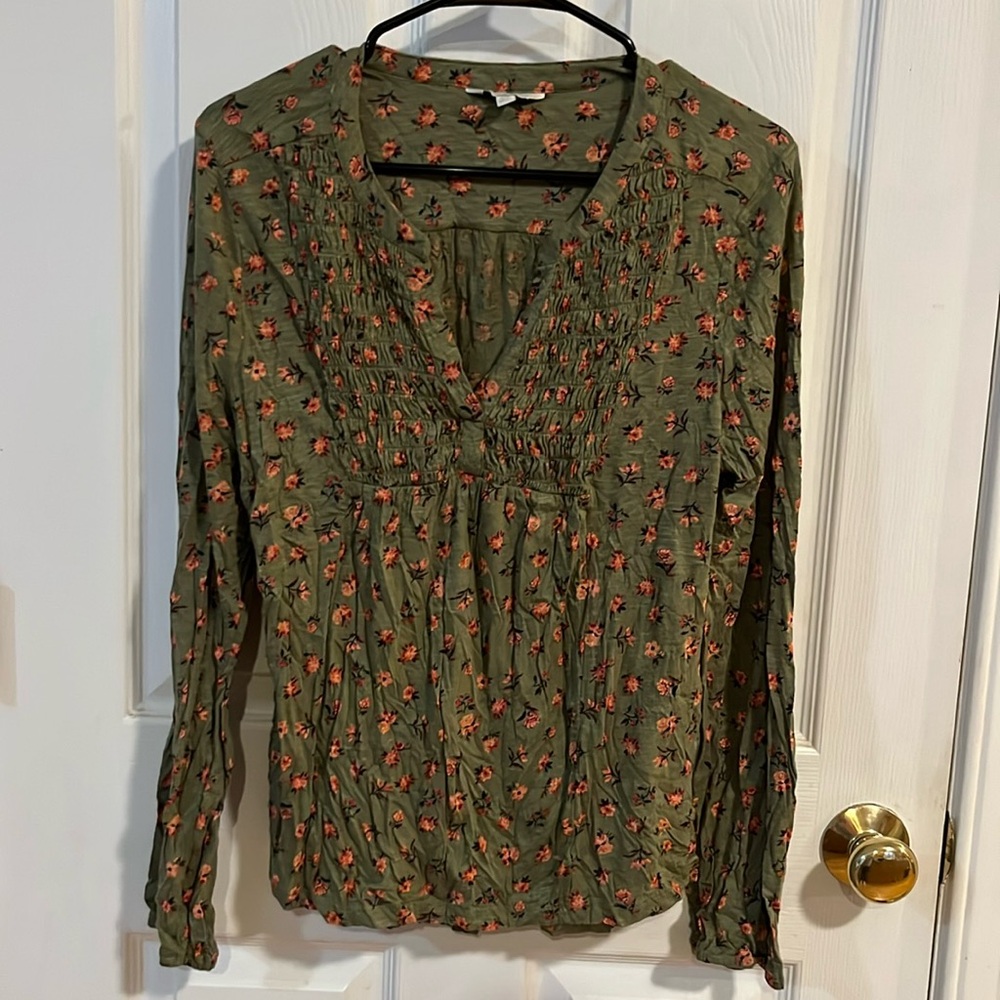 Casual long sleeve floral shirt
